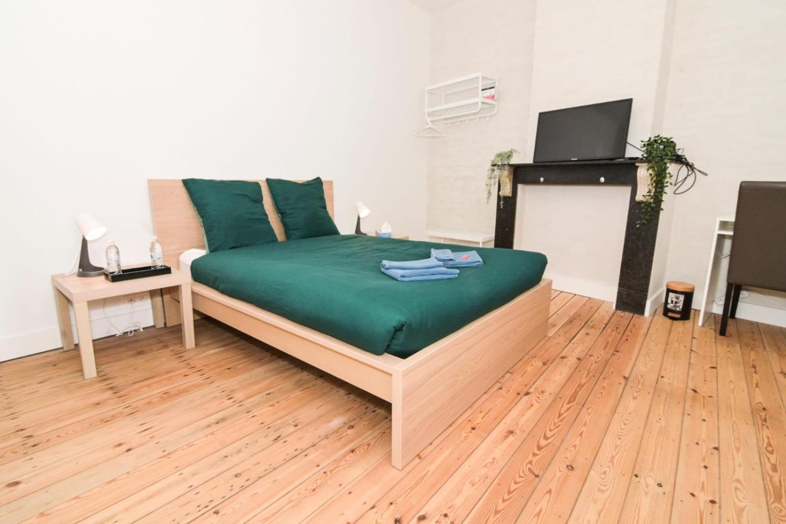 Cozy And Confortable Room Near Brussels Central Station Buitenkant foto